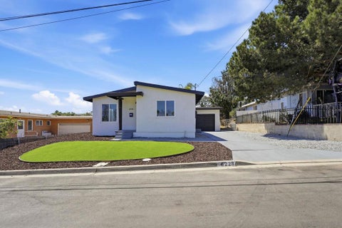 Photo of 6228 Calle Pavana, San Diego, CA 92139 (MLS # 260022555SD)