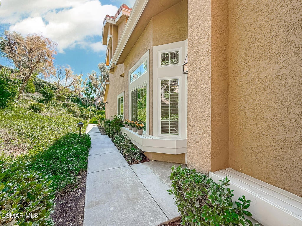 4945 Santo Drive