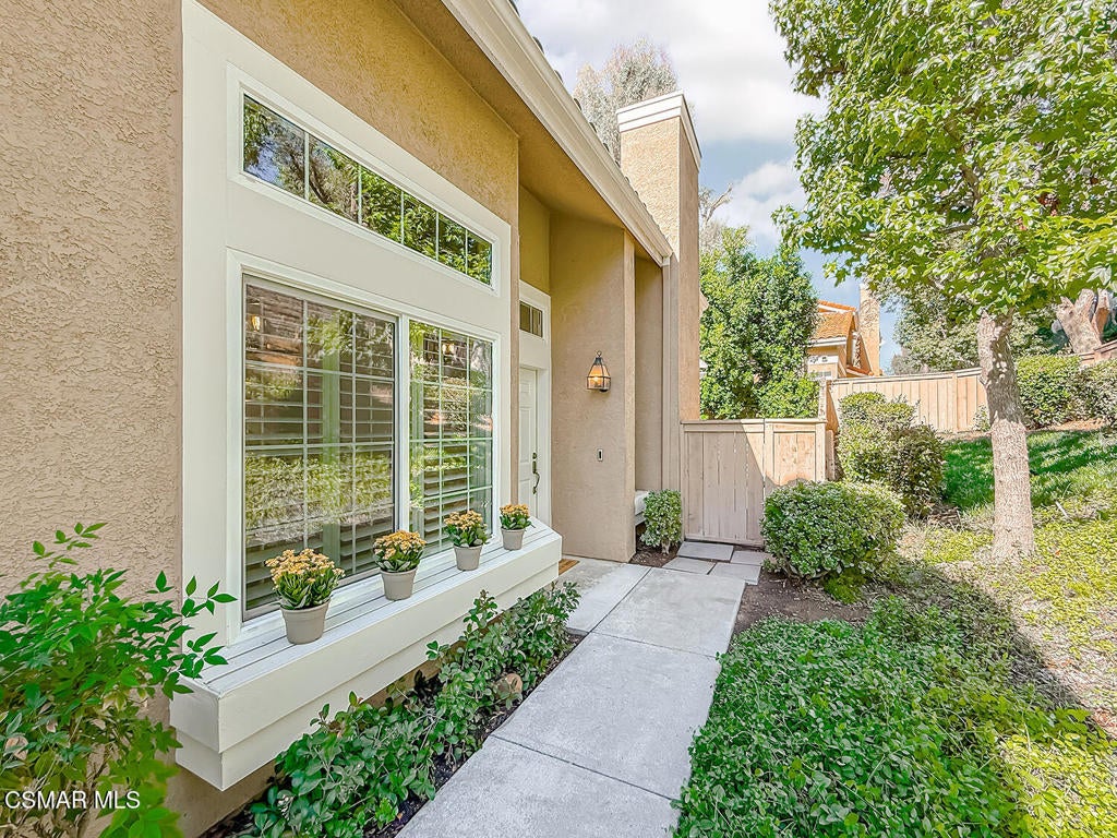 4945 Santo Drive