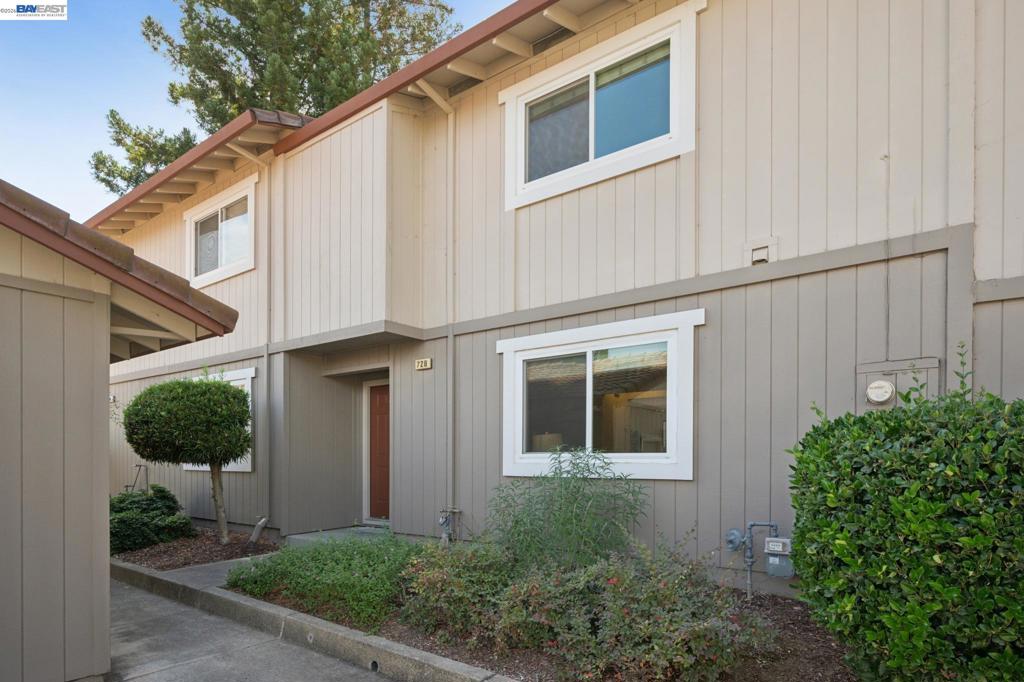 728 Saint Michael Cir Cir, Pleasanton CA 94566