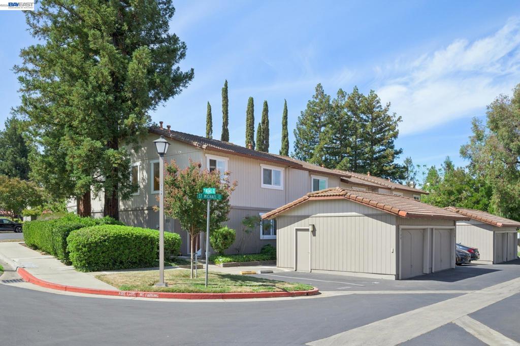 728 Saint Michael Cir Cir