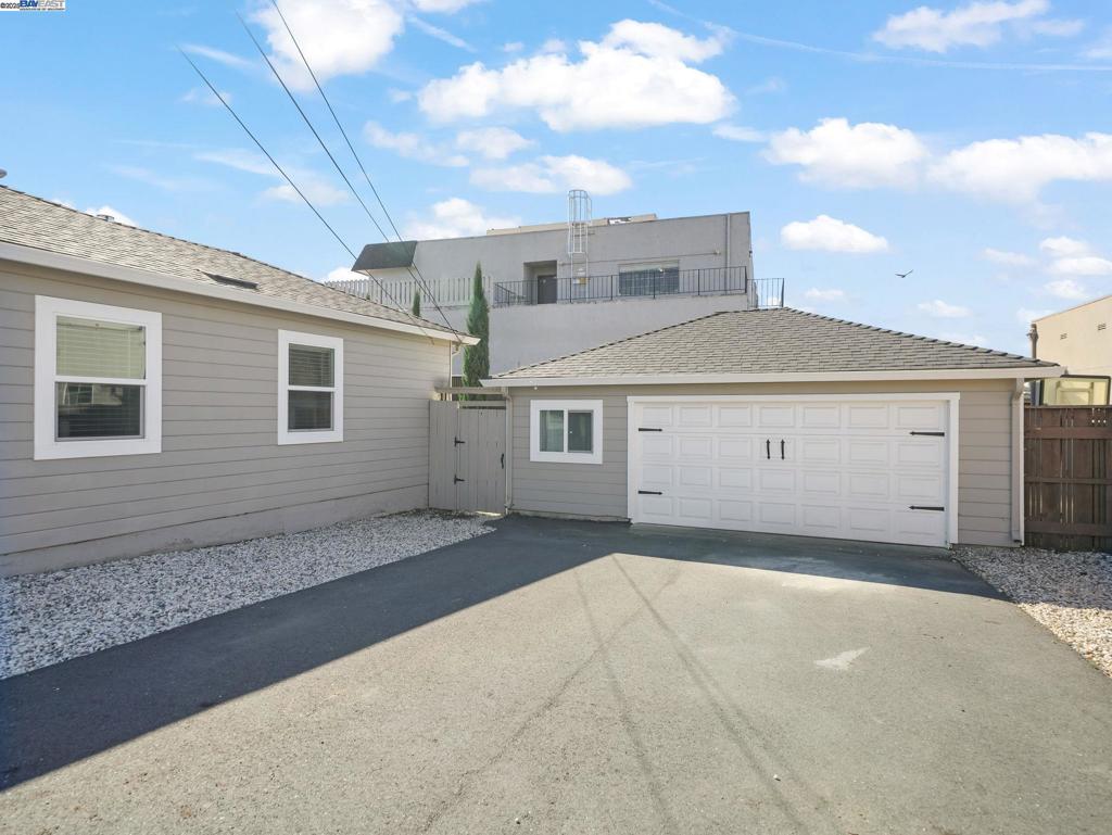 CASTRO VALLEY - Residential