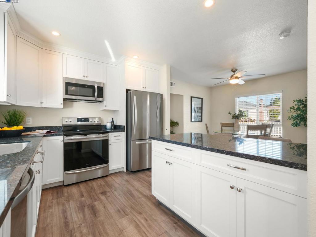 CASTRO VALLEY - Residential