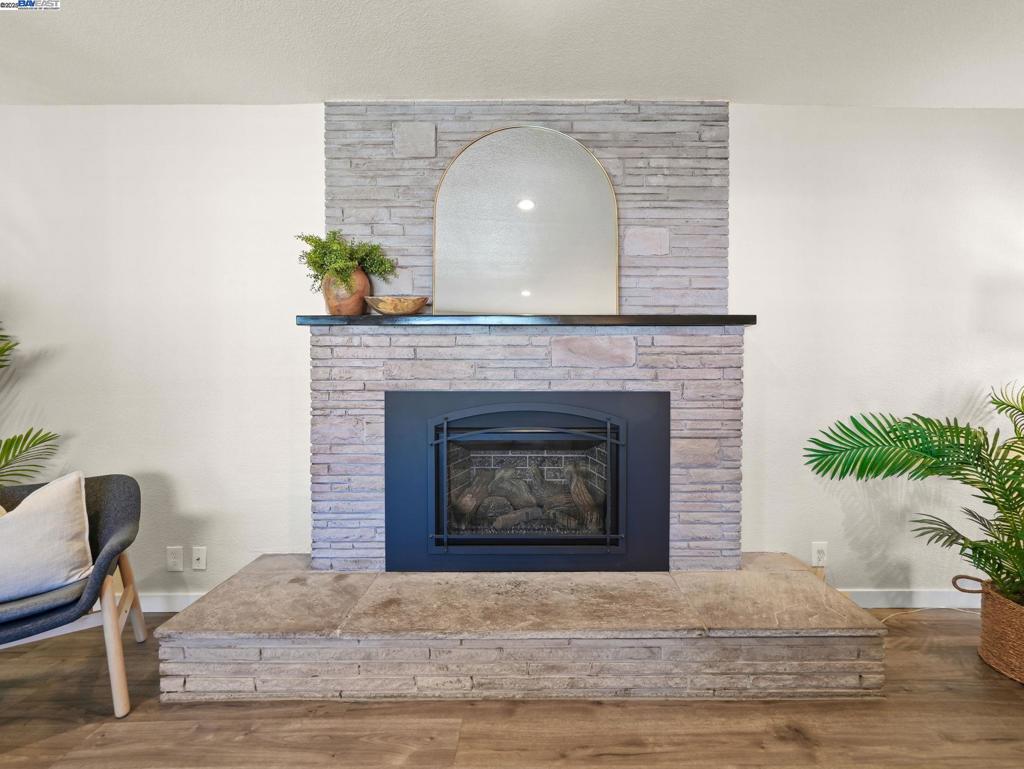 CASTRO VALLEY - Residential