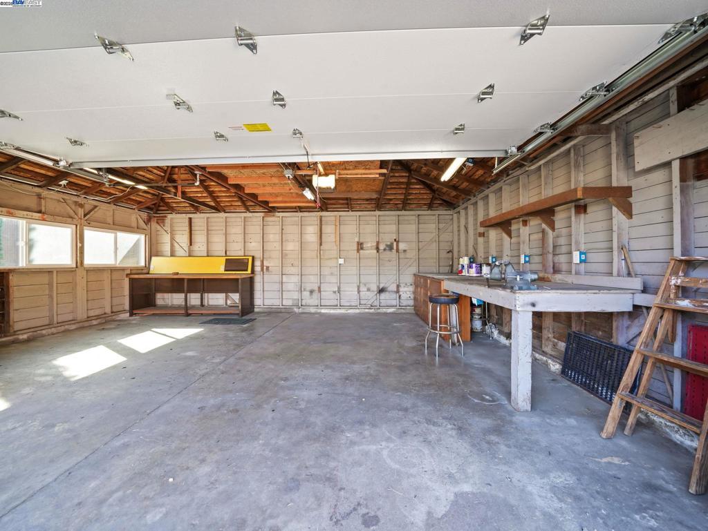 CASTRO VALLEY - Residential