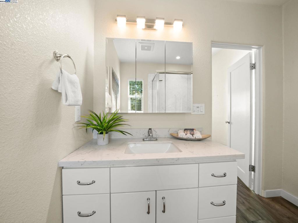 CASTRO VALLEY - Residential
