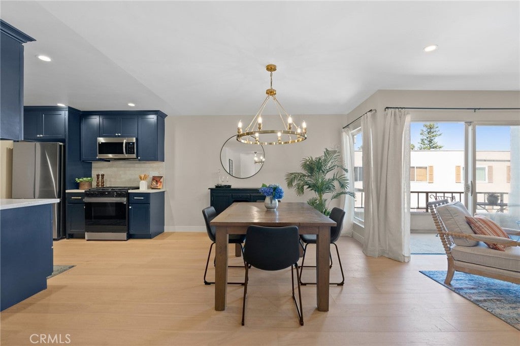 10707 Camarillo Street 314