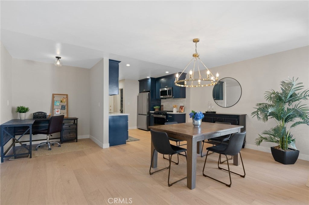 10707 Camarillo Street 314