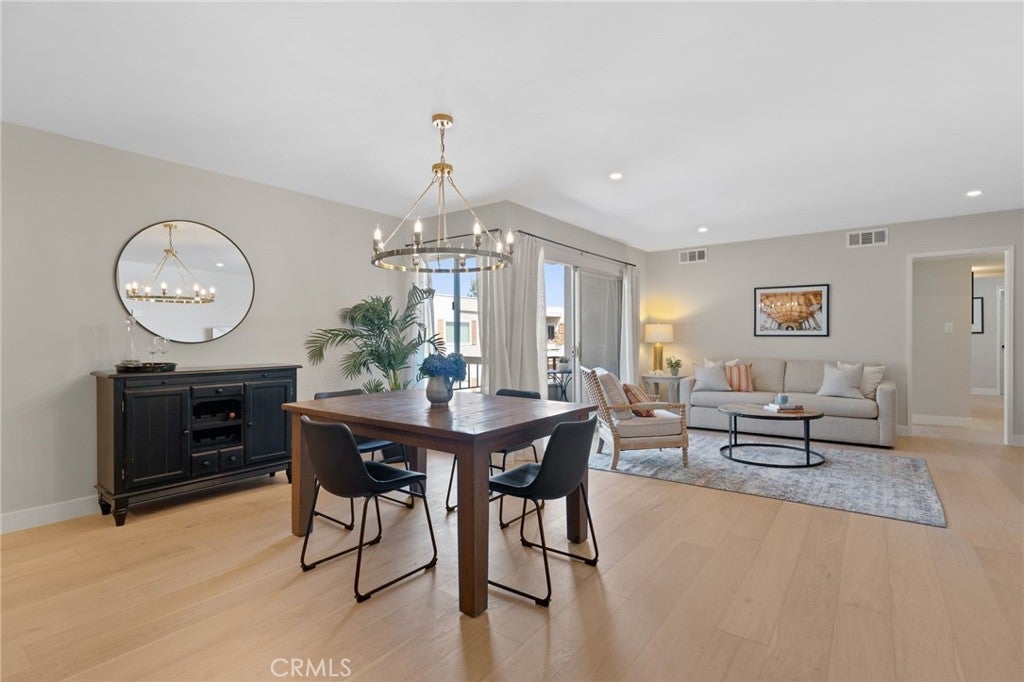 10707 Camarillo Street 314