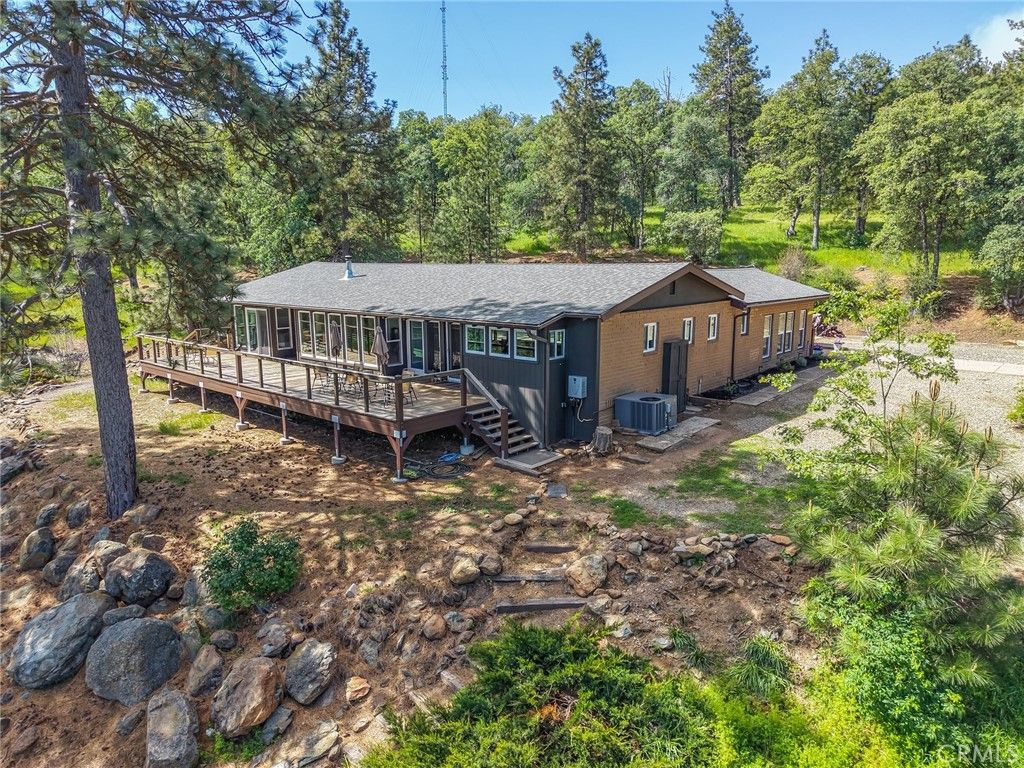 Photo of 6314 Morrisey Lane, Mariposa, CA 95338 (MLS # MP26082018)
