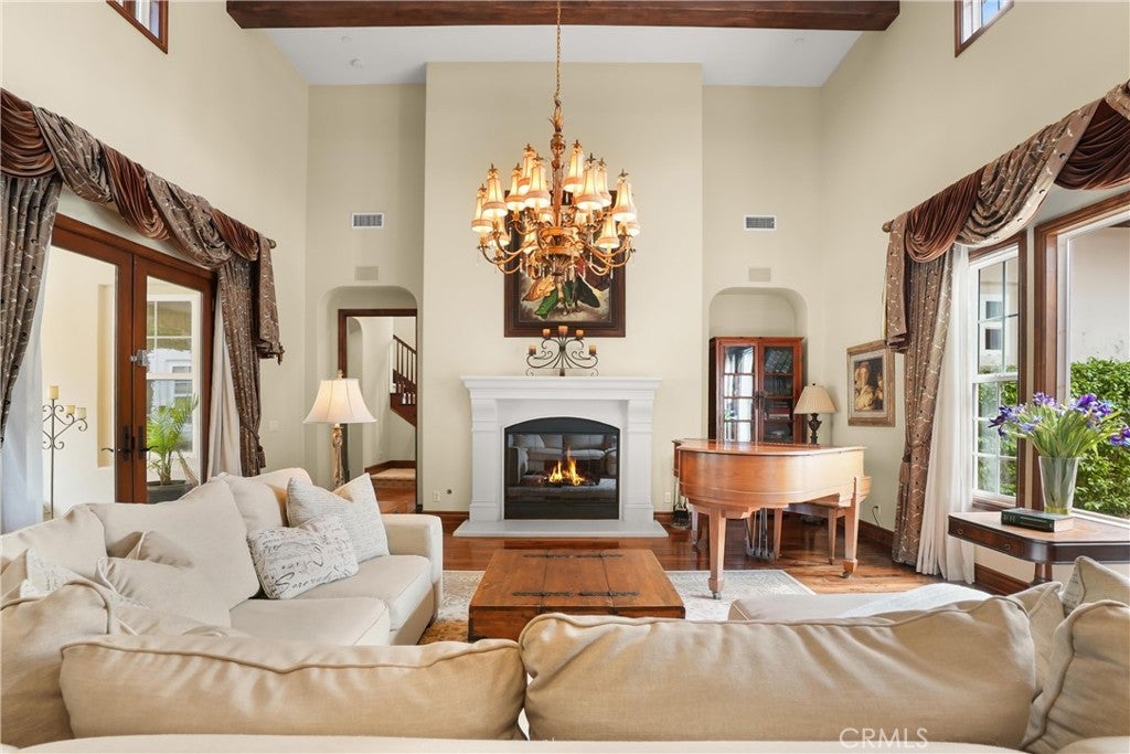 27532 Calle De La Rosa