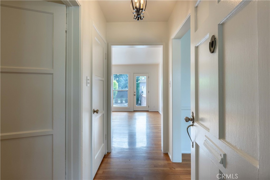 5032 Verdura Avenue