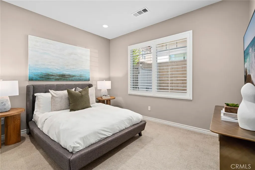 Irvine, California 92618, United States, 4 Bedrooms Bedrooms, ,3 BathroomsBathrooms,Residential,Active,197552