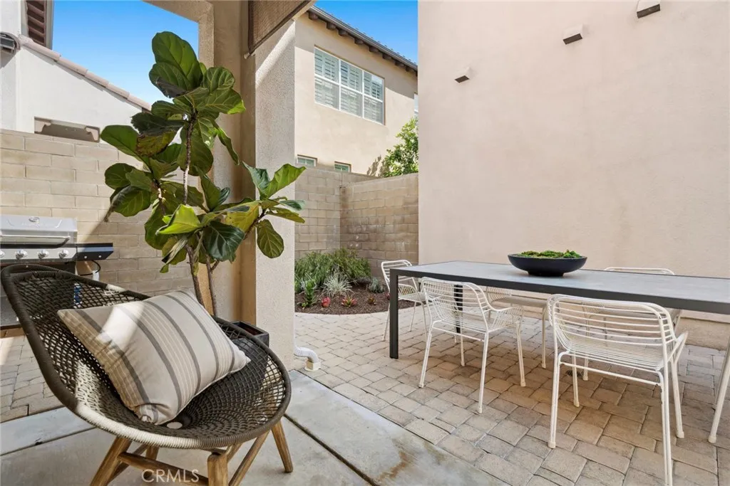 Irvine, California 92618, United States, 4 Bedrooms Bedrooms, ,3 BathroomsBathrooms,Residential,Active,197552