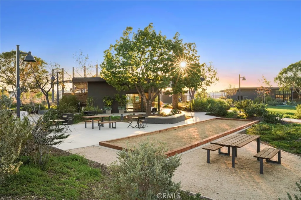 Irvine, California 92618, United States, 4 Bedrooms Bedrooms, ,3 BathroomsBathrooms,Residential,Active,197552