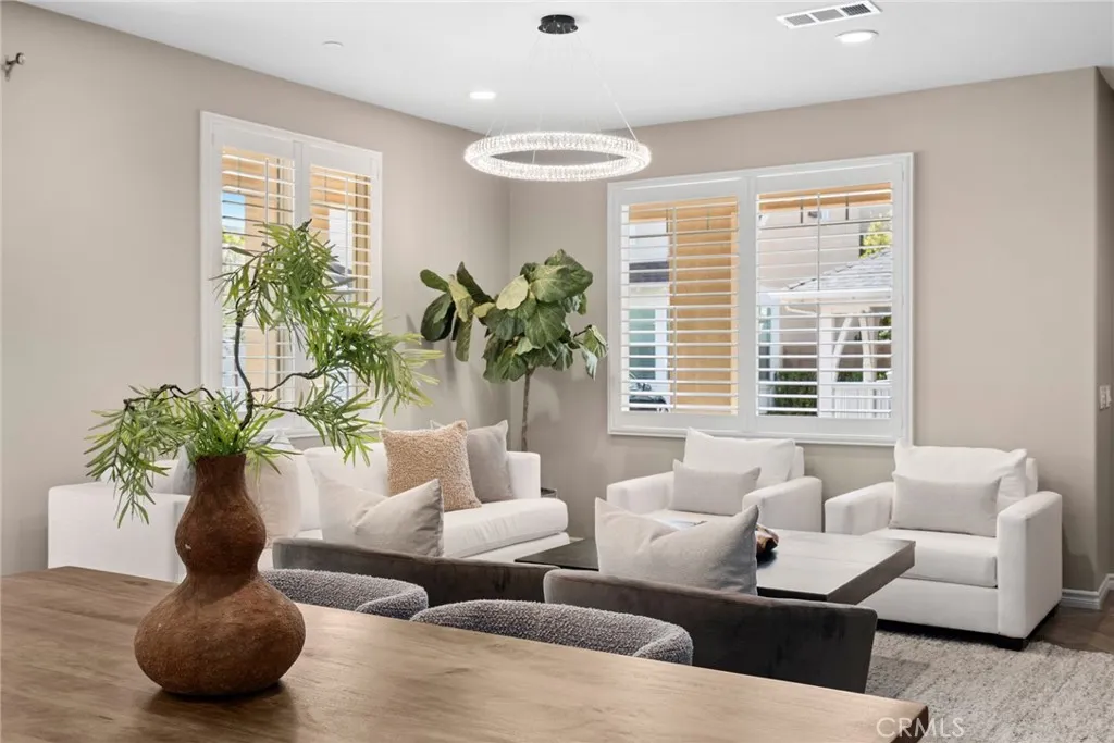 Irvine, California 92618, United States, 4 Bedrooms Bedrooms, ,3 BathroomsBathrooms,Residential,Active,197552