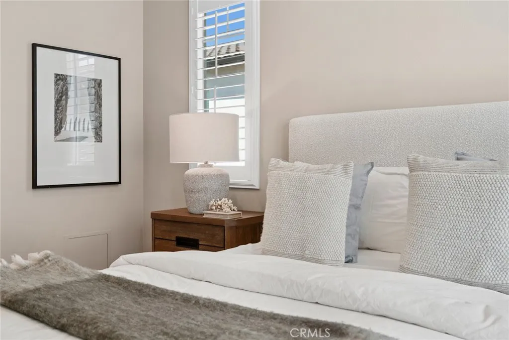 Irvine, California 92618, United States, 4 Bedrooms Bedrooms, ,3 BathroomsBathrooms,Residential,Active,197552