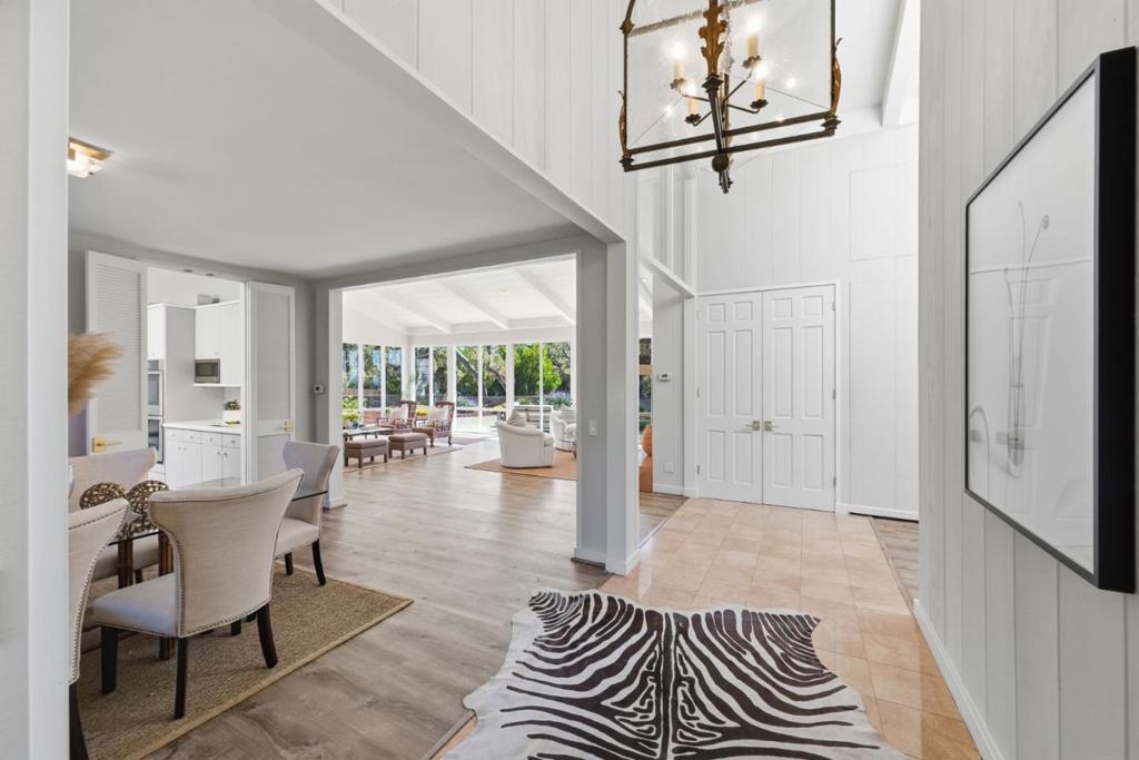 1651 Crespi Lane