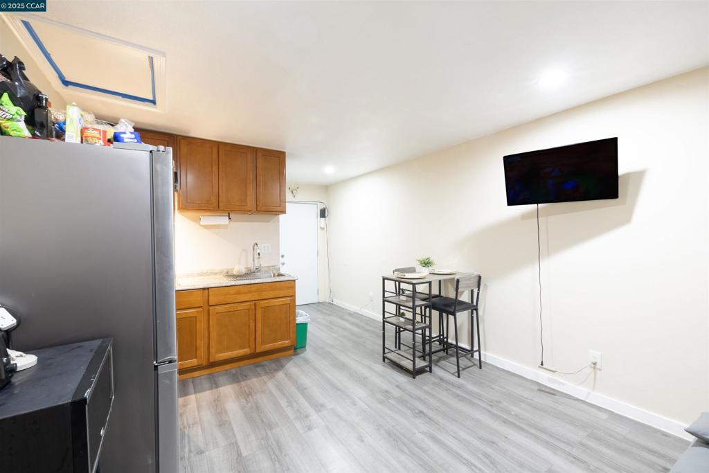 OAKLAND - Residential