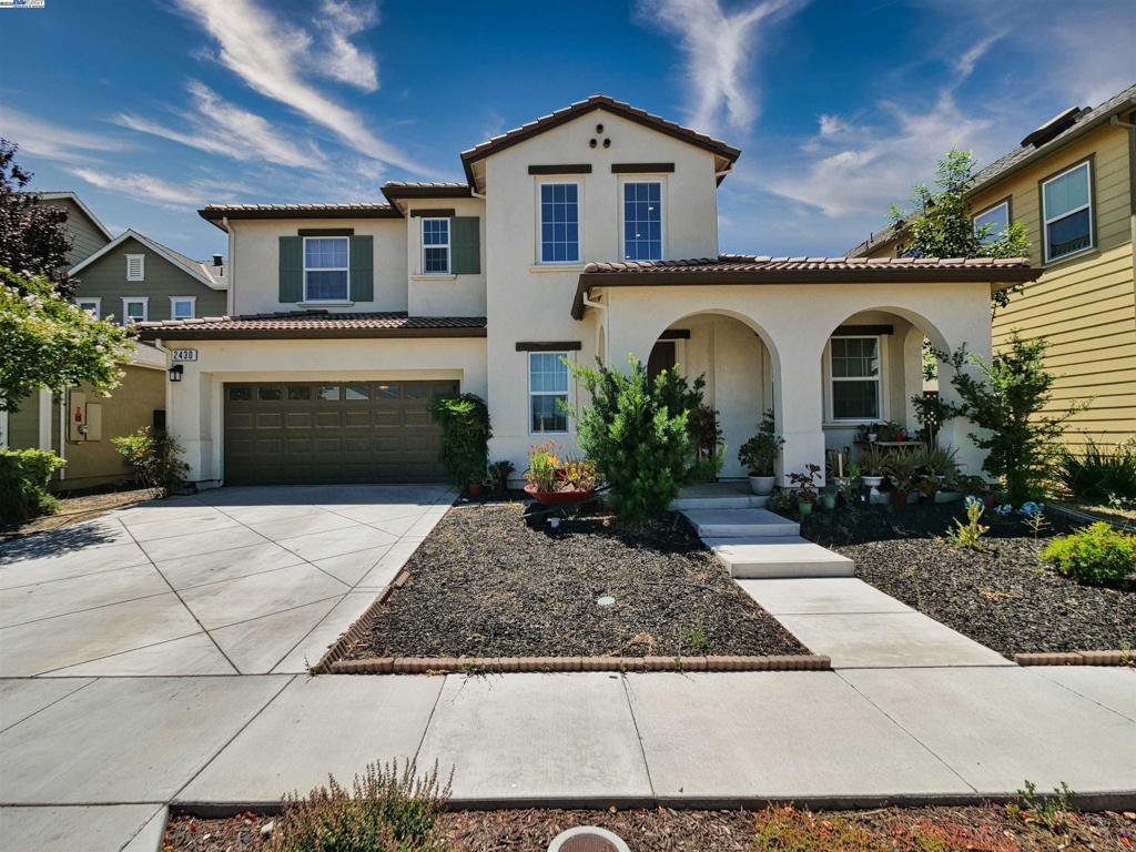 This spacious residence features 4 bedrooms and 3 bathrooms, including a private downstairs bedroom and bath. Large windows provide ample natural light throughout the home. Upstairs, you'll find a spacious loft, 2 bedrooms, and a grand master suite complete with a walk-in closet, Big kitchen equipped with stainless steel appliances, a spacious pantry, and a large island adorned with granite countertops. The community boasts several parks, including a dog park, and is conveniently located with easy access to freeways and the ACE train.