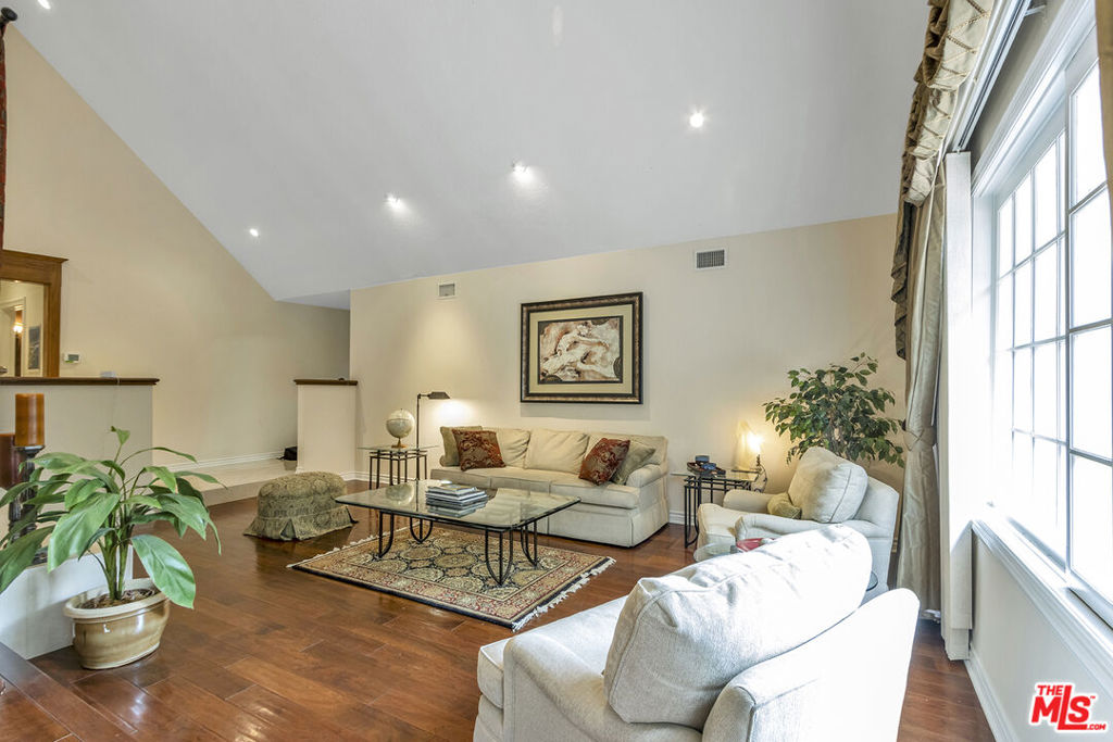 10329 Melvin Avenue
