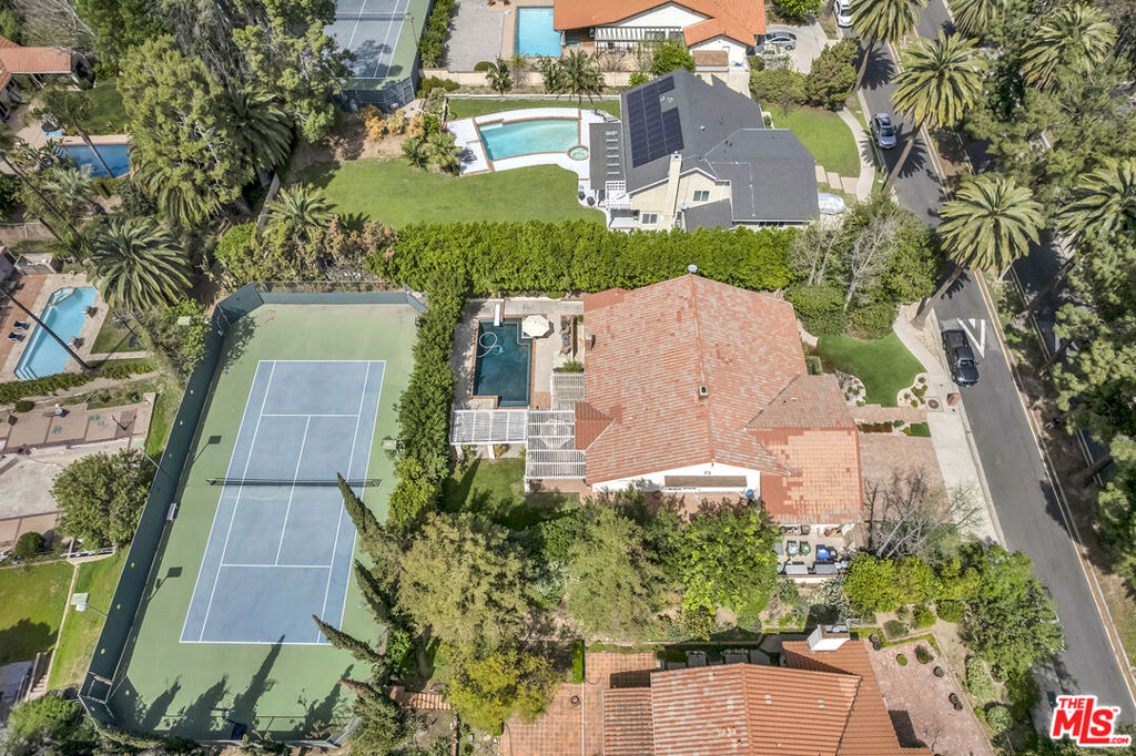 10329 Melvin Avenue