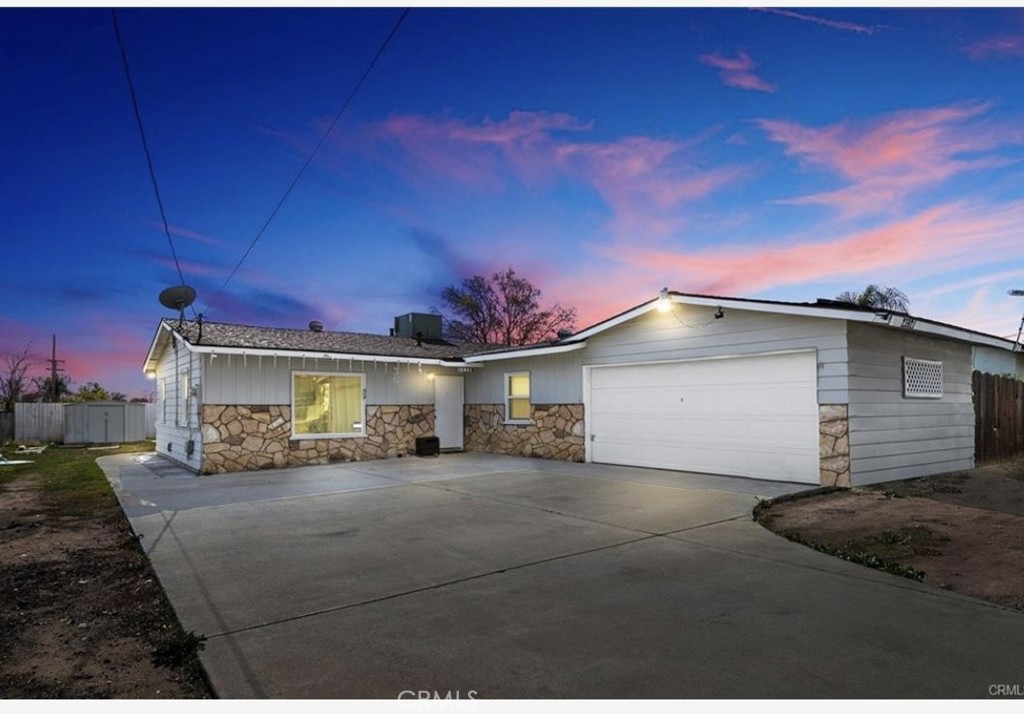 Welcome to Moreno Valley! This turnkey 3 bedroom 1 bath 2 car garage sitting on a large 7,841 sq/ft lot is located in the beautiful Honey Hallow community! This home is conveniently located next to schools, shopping, parks, and easy freeway access. The interior consists of an open-concept layout, great for entertaining guests. A must see to appreciate!