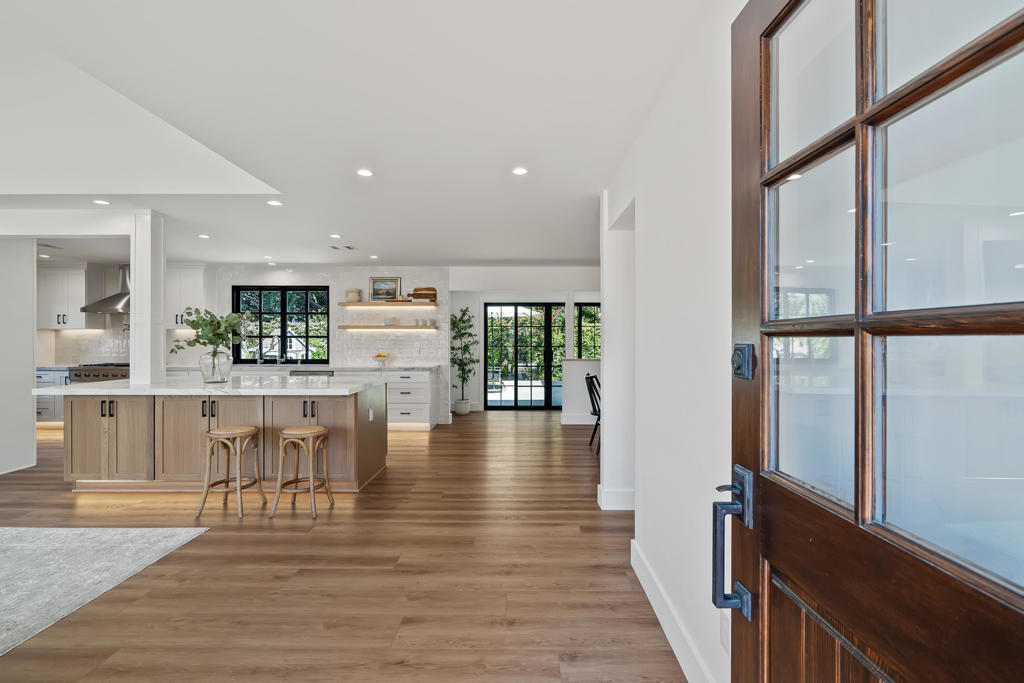 12742 Foster Road