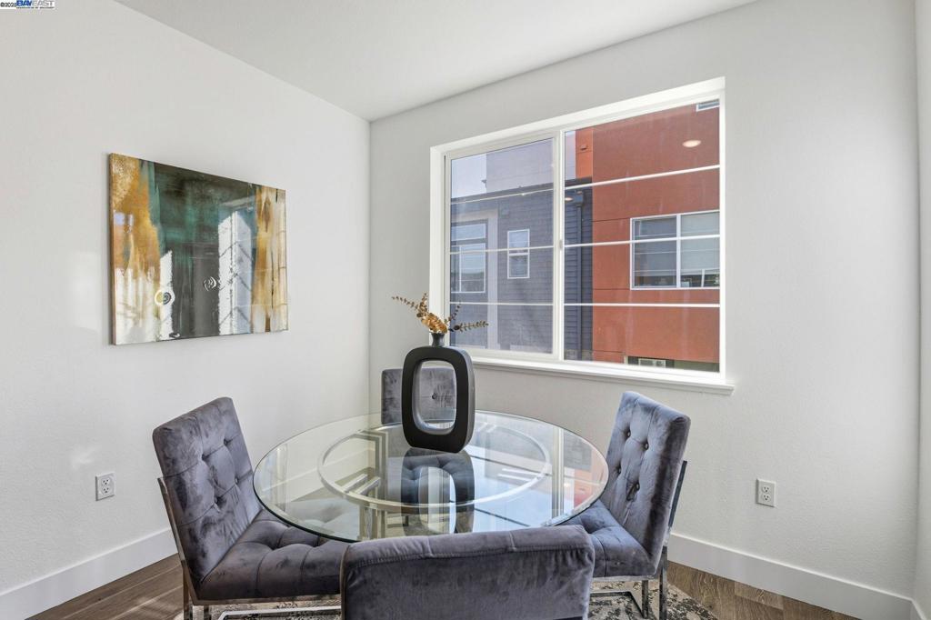 HAYWARD - Residential