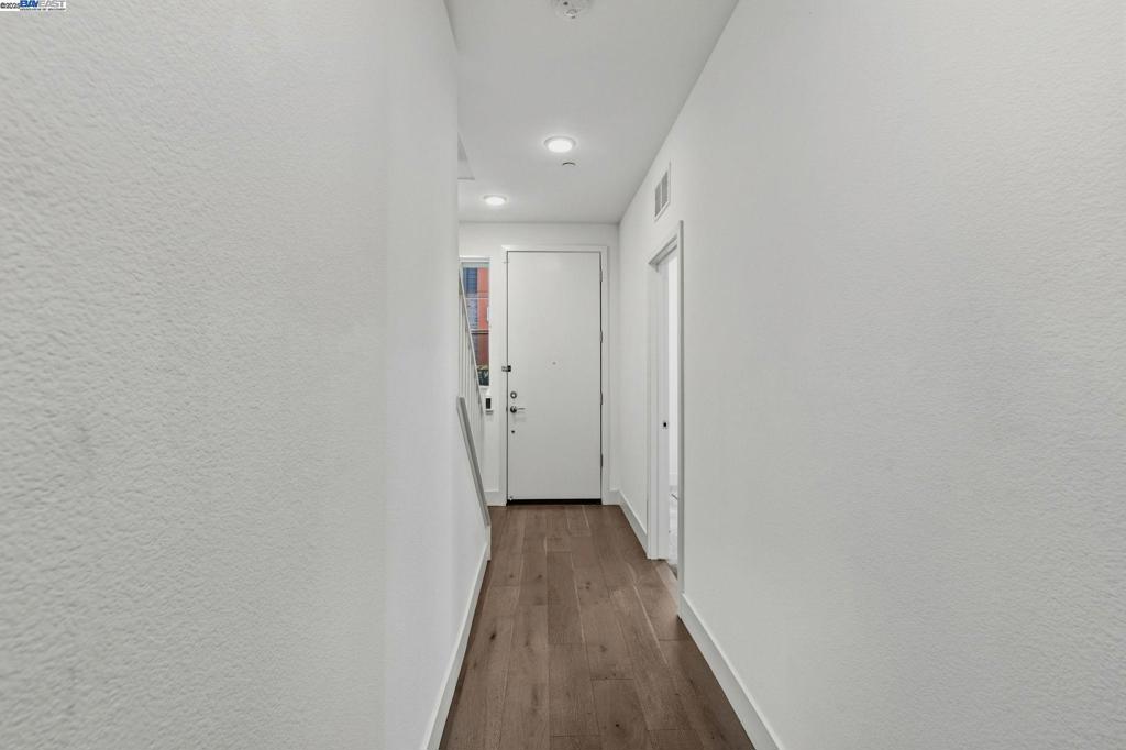 HAYWARD - Residential