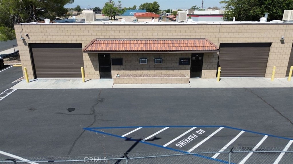 Two units totaling approximately ±3,508 SF now available in the City of Victorville. Units can be leased together or separately. Each unit is comprised of approximately ±1,754 SF with a warehouse, small office, and restroom. Units also have warehouse access via one roll-up door in the front of each space. The building is located less than ½ mile from I-15, providing exceptional accessibility. The property is surrounded by well-known local businesses such as Sunland Ford and Legends Barbell as well as larger companies like Kaiser Permanente, Mister Car Wash, Starbucks, Safelite, and many more.