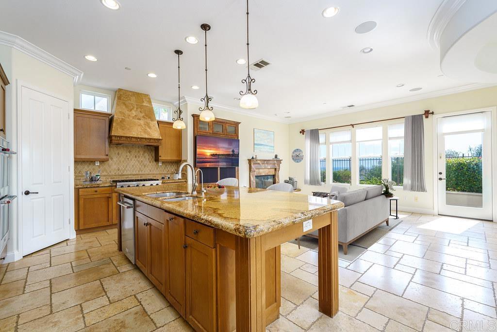 2606 Canto Rompeolas