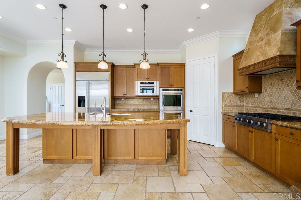 2606 Canto Rompeolas