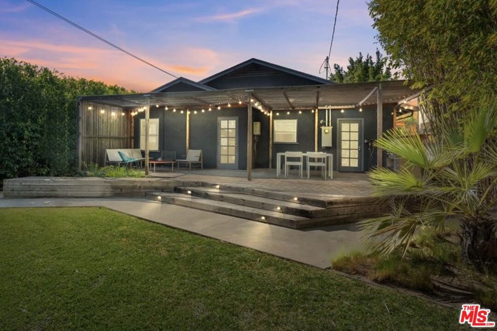 Photo of 1282 Meadowbrook Avenue, Los Angeles, CA 90019 (MLS # 26670773)