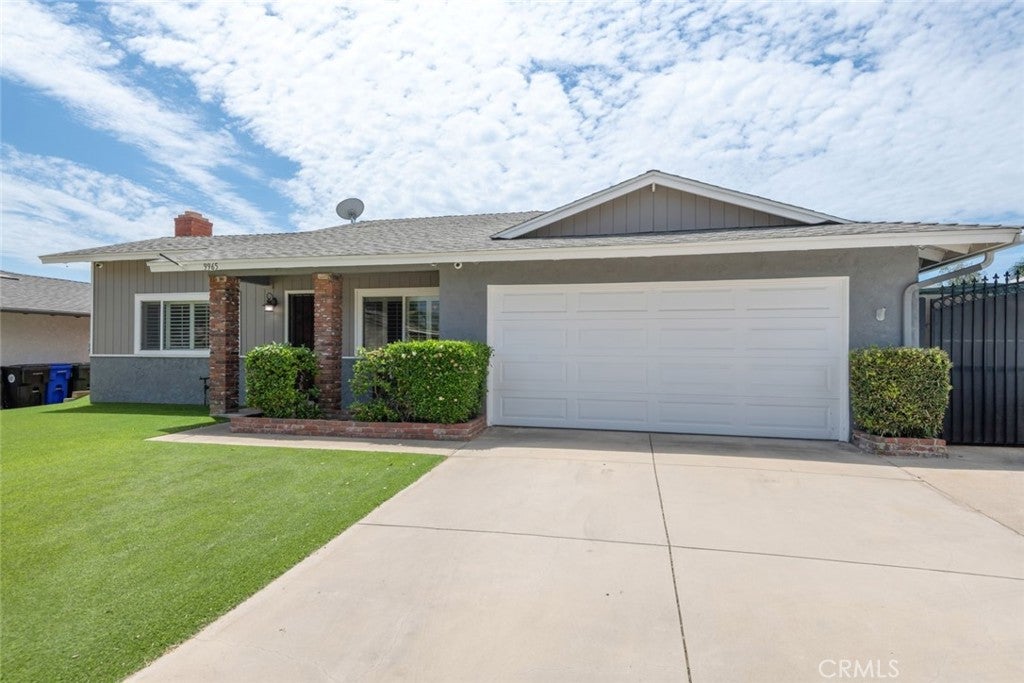9965 La Mesa Court