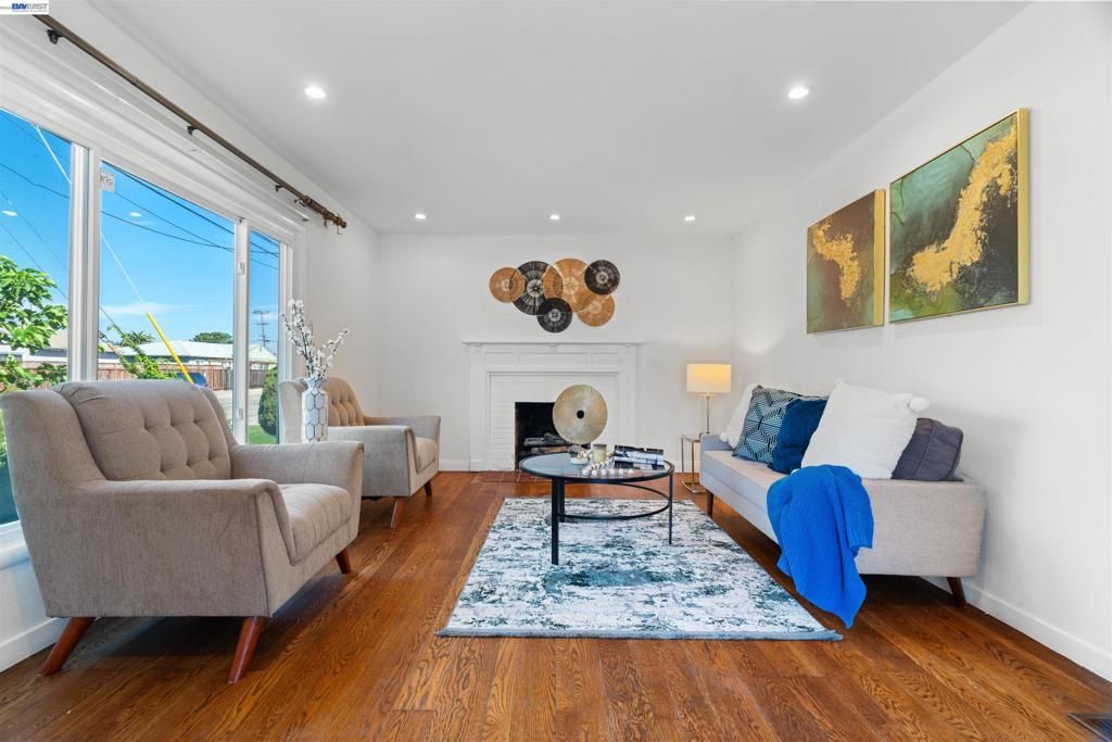 Photo of 1106 Trojan Ave Ave, San Leandro, CA 94579 (MLS # 41128274)