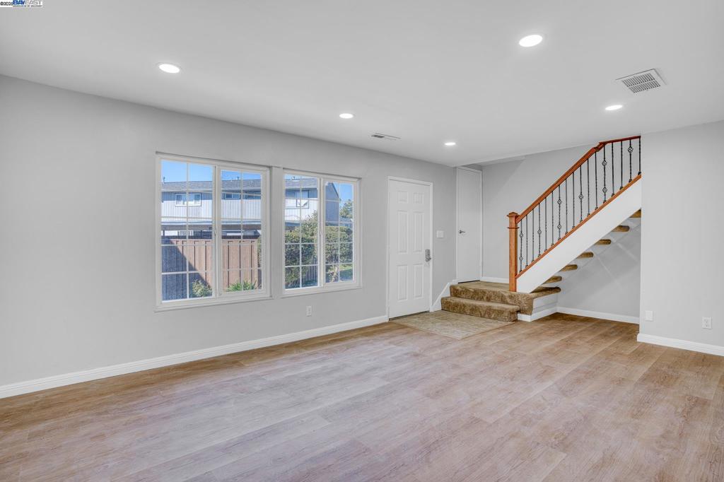NORTH GATE - Residential