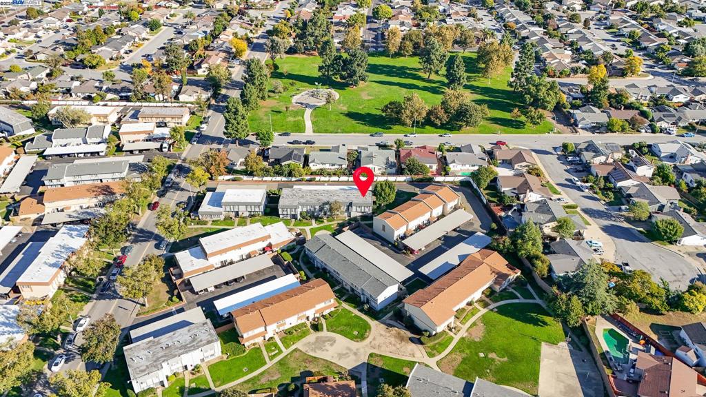 NORTH GATE - Residential