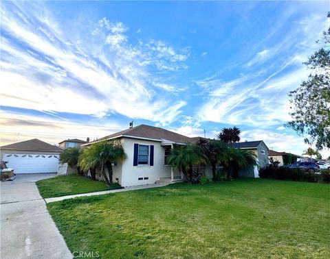 Photo of 15523 Ruthelen St, Gardena, CA 90249 (MLS # SB26046278)