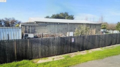 16393 Jackson Blvd Ext Isleton CA 95641