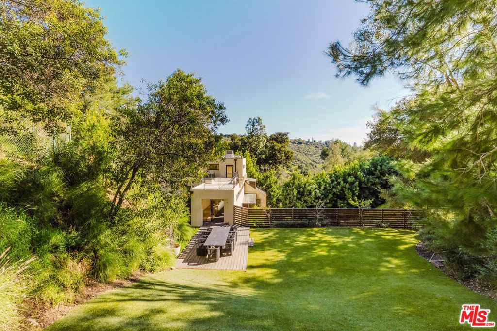 Photo of 10443 Corfu Lane, Los Angeles, CA 90077 (MLS # 26658789)