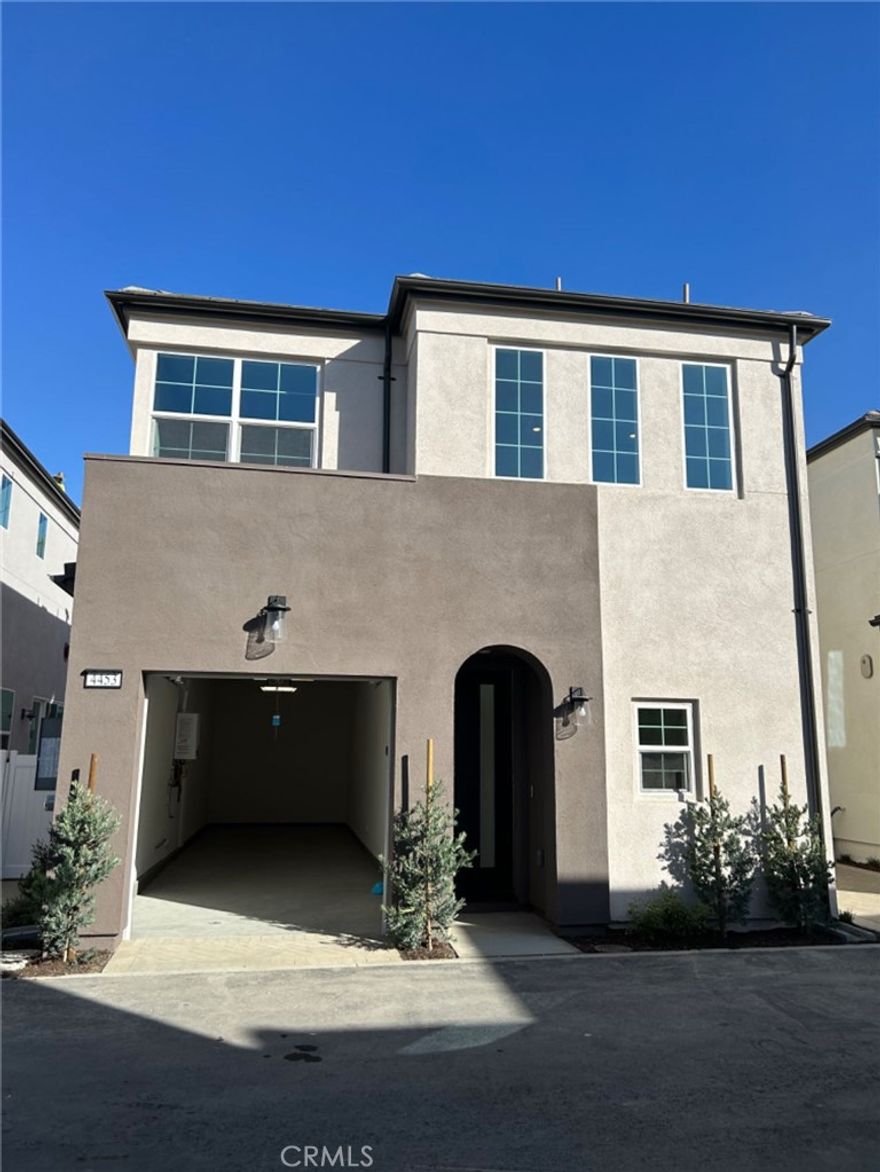 3 bedrooms 2.5 bathrooms in the gated community.