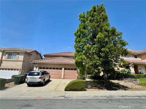Photo of 6076 Brookside WAY, Fontana, CA 92336 (MLS # IV26105535)