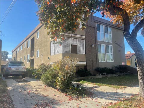 Photo of 632 Manchester Terrace #3, Inglewood, CA 90301 (MLS # SR26111910)