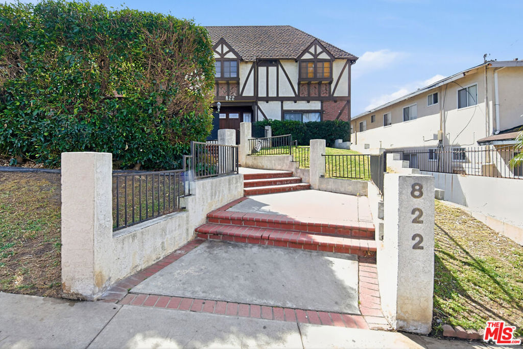 822 Victor Avenue 20