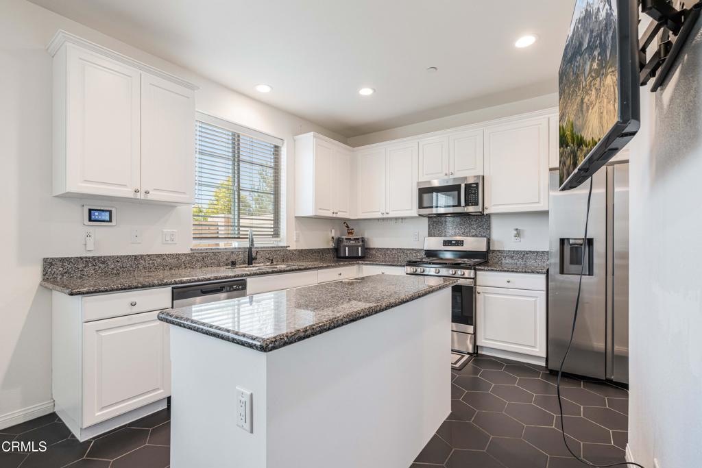 Santa Paula: Other - 0052 - Residential