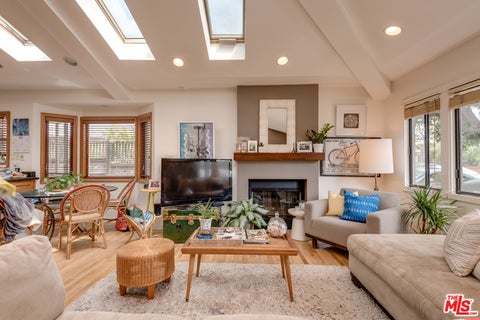 Photo of 2417 Bryan Avenue, Venice, CA 90291 (MLS # 26964549)