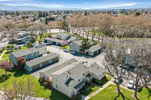 Tiny photo for 1034 Ribisi Circle, San Jose, CA 95131 (MLS # ML82037562)