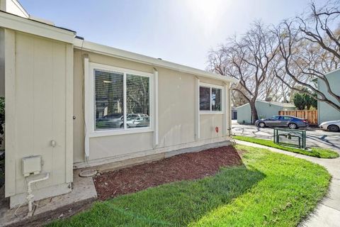 Tiny photo for 1034 Ribisi Circle, San Jose, CA 95131 (MLS # ML82037562)