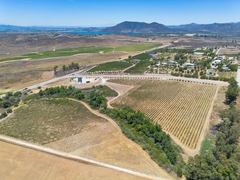 Photo of 36051 E Benton Rd Rd, Temecula, CA 92592 (MLS # 250033291SD)